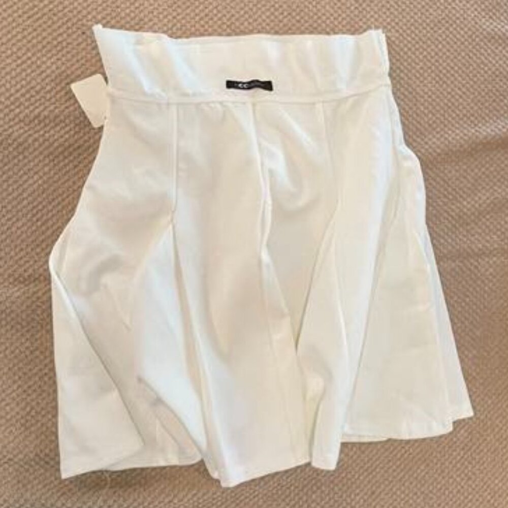Papermoon shorts